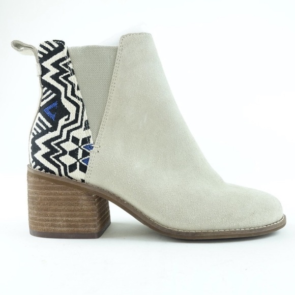 Toms Shoes - Toms Birch suede Esme ankle booties size 6